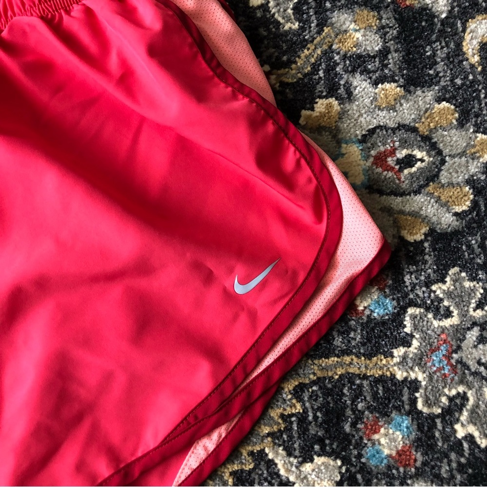 Nike Shorts - Picture 2 of 5
